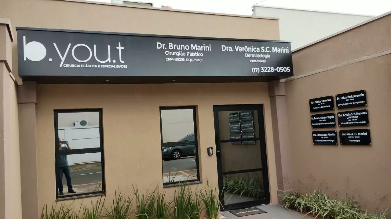 O Impacto da Iluminação Natural em Fachadas Comerciais Fachadas 1