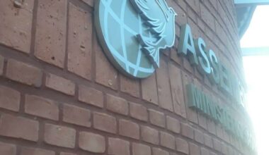 PVC Expandido: Criatividade e versatilidade em Letra Caixa para lojas Letra Caixa em ACM 1