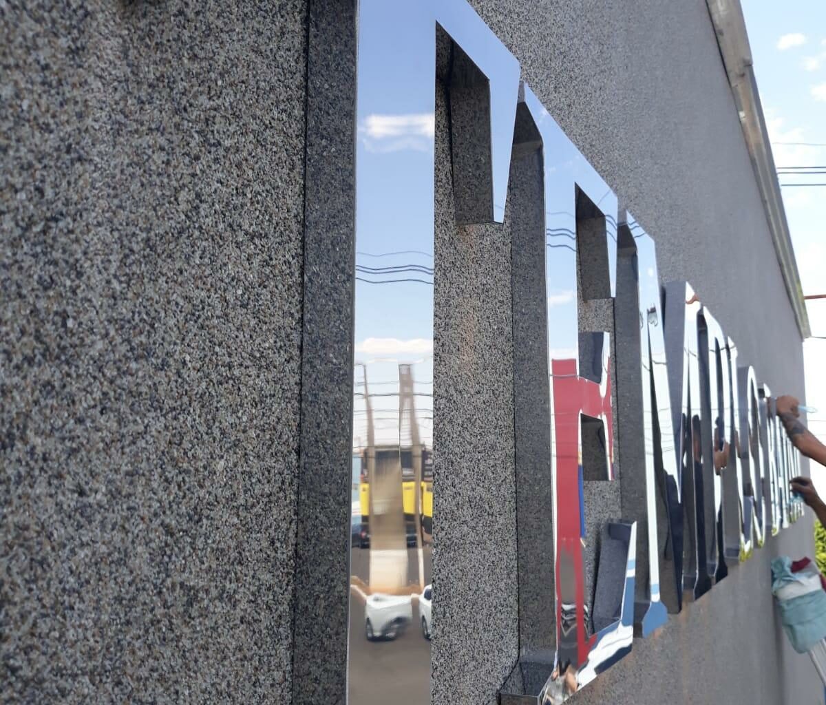 MDF para Letra Caixa: A escolha criativa dos empreendedores em Rio Preto Fachadas 1