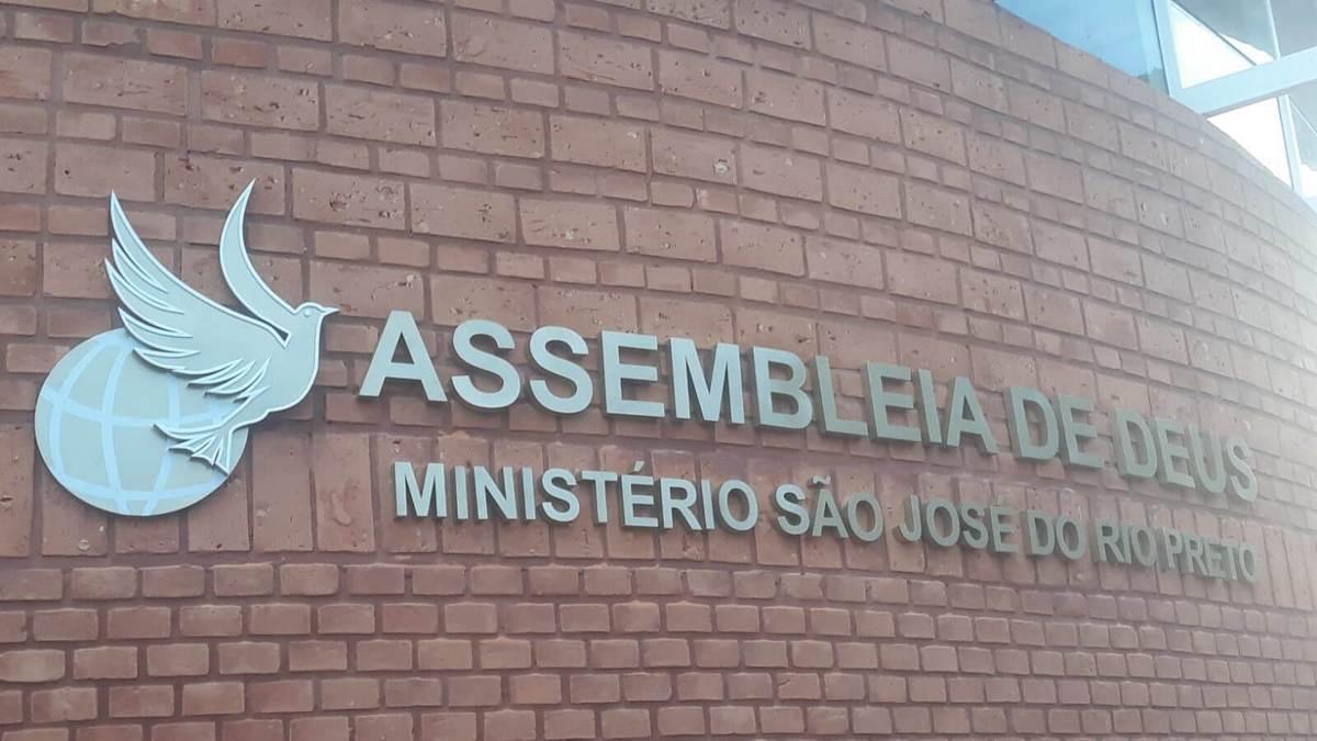 O charme atemporal das Placas em ACM em Rio Preto Fachadas 1