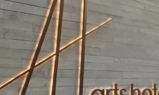 Placa em ACM: Solução moderna para marcas fortes em Rio Preto Fachadas 2