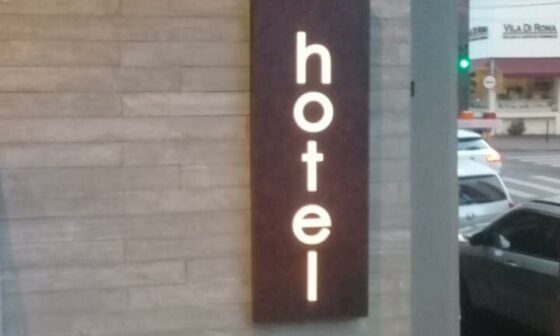 Placa em ACM: Identidade forte para empresas em Rio Preto Fachadas 5